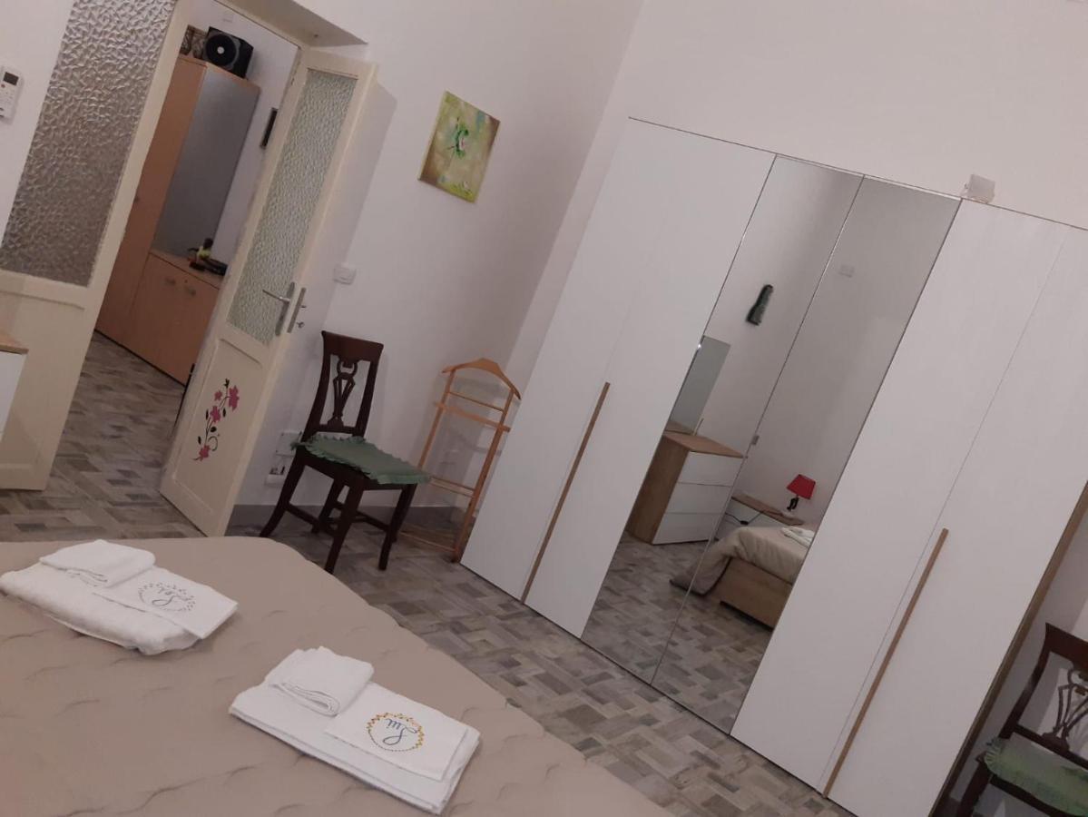 La Casa Di Franco Apartman Palermo Kültér fotó